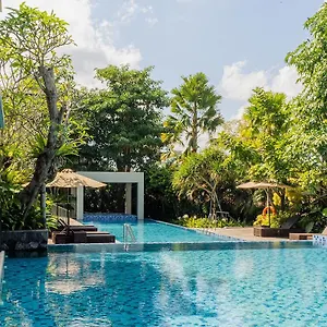 Royal Kamuela & At Monkey Forest (adults Only) Resort Ubud